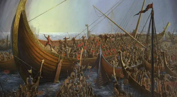 En dramatisk målning av slaget vid Svolder, med vikingaskepp fyllda av krigare som strider på havet.