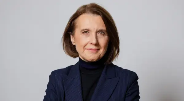 Kto jest ministrem kultury i dziedzictwa narodowego w Polsce? Sprawdź teraz!