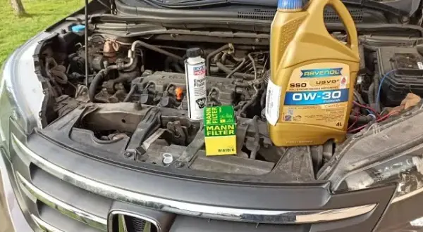 Jaki olej do hondy CR-V 1.6 diesel? Odkryj najlepsze opcje i porady