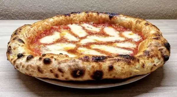 Pâte à pizza maison : la recette inratable du pro (et ses secrets)