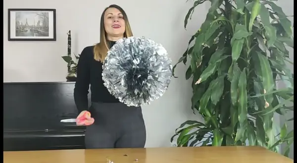 Jak rozłożyć pompony dekoracyjne, aby uniknąć typowych błędów?