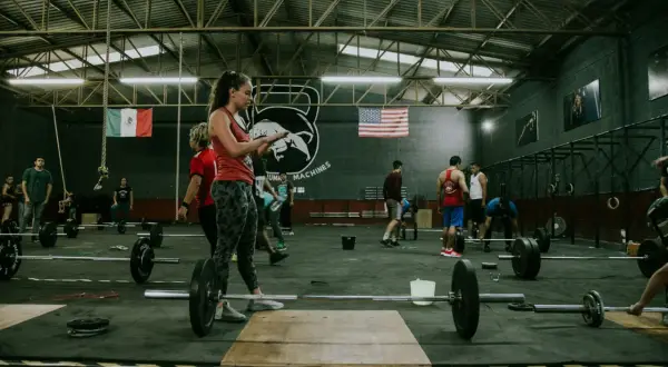 Czy crossfit jest zdrowy? Odkryj korzyści i ryzyka dla zdrowia