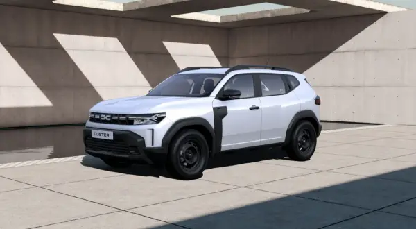Dacia Duster blanc, prêt pour l'aventure. Vérifiez la pression pneu Duster pour une conduite optimale.