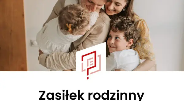 Szczęśliwa rodzina z dwójką dzieci przytulająca się.