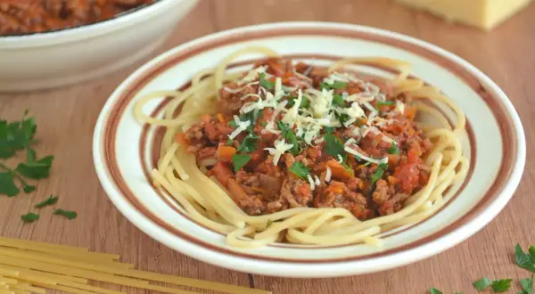 Prawdziwe włoskie spaghetti: Obalamy mity, odkrywamy klasyki!