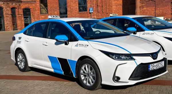 Kierowca Uber w Polsce: Jak zacząć, ile zarobisz i czy warto?
