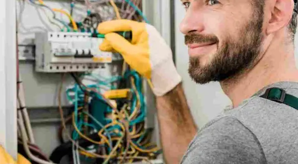 Inżynier elektryk w Niemczech: Ile zarobisz i jak zacząć?