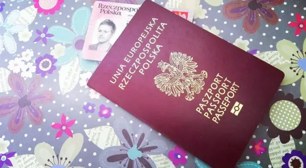 Serbia czy trzeba paszport? Odkryj, jak podróżować z dowodem osobistym