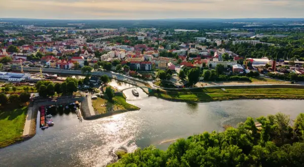 Nowa Sól atrakcje: Przewodnik po mieście krasnali i Odry