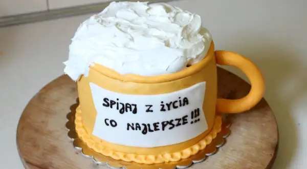 Jak zrobić tort kufel piwa – prosty przepis na wyjątkowy wypiek