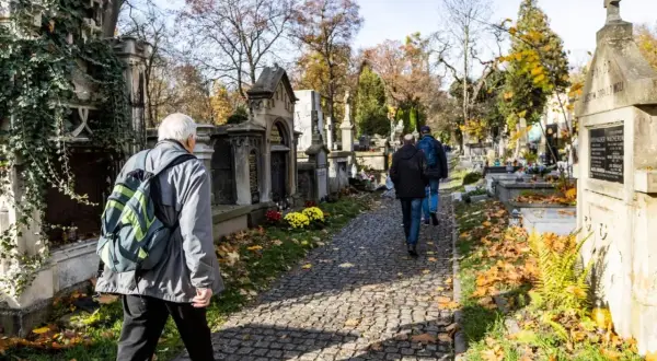 Ile kosztuje miejsce na cmentarzu Batowice w Krakowie? Sprawdź ceny!