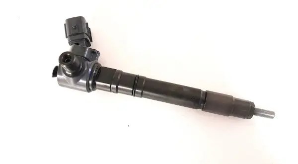 Inyector de combustible denso Toyota, pieza esencial para el motor.
