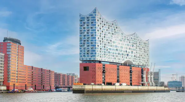 Hamburg für Erwachsene: Die besten Erlebnisse & Geheimtipps