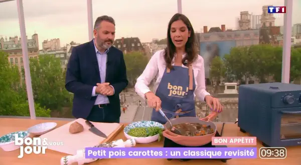 Un chef prépare un plat de petit pois carottes revisité dans une émission matinale.