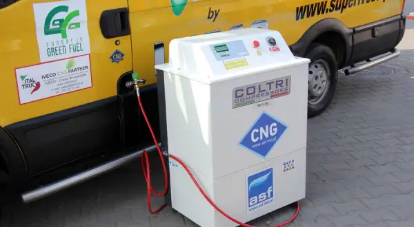 CNG gdzie tankować: Gdzie znajdziesz stacje i ile kosztuje tankowanie?