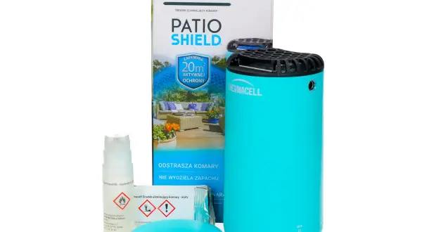 Zestaw Thermacell Patio Shield: turkusowy odstraszacz komarów na zewnątrz, kartridż i maty. Zapewnia 20m² ochrony.