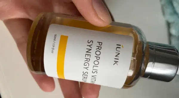 iUNIK serum: Które rewitalizujące serum wybrać dla Twojej cery?