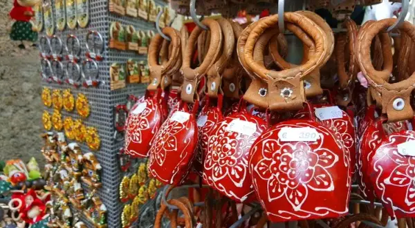Gdzie kupić pamiątki w Wiedniu? Odkryj najlepsze miejsca i ceny