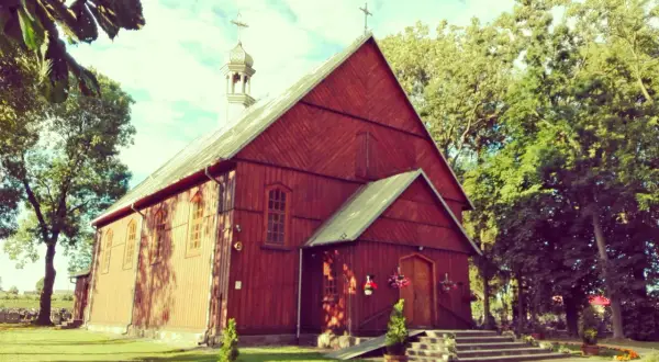 Najlepsze atrakcje w Poniatowej, które musisz zobaczyć podczas wizyty