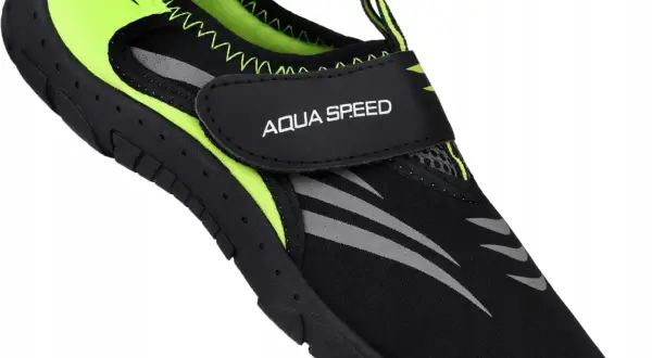 Buty do wody: Jak wybrać idealne na jeżowce i kamienie?