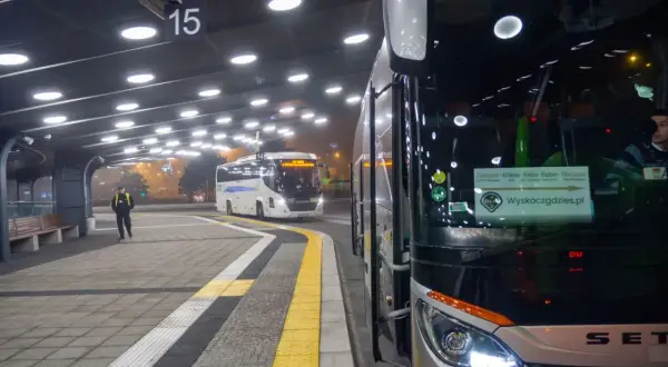 Neobus Kraków: Skąd odjeżdża? Adres, stanowisko, dojazd!