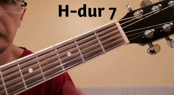 H-dur na gitarze: Opanuj pierwszy trudny akord barre krok po kroku