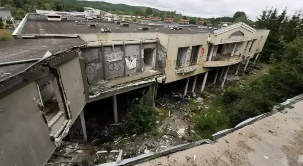 Dlaczego upadł hotel Murat w Redzie? Oto szokujące przyczyny