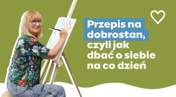 Kobieta maluje, szukając odpowiedzi na pytanie: co zrobić żeby być szczęśliwym? Dbanie o siebie to klucz do dobrostanu.