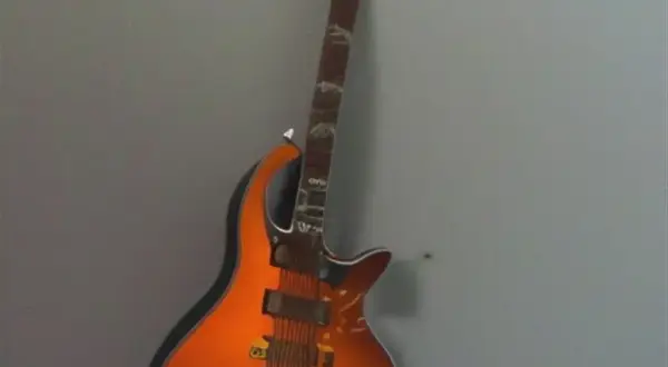 Jak zrobić gitarę z butelki po płynie - łatwy sposób na kreatywny instrument