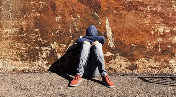 Czy psycholog szkolny może powiedzieć rodzicom? Zrozum zasady poufności
