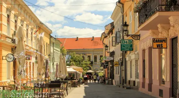 Nowy Sad: Serbskie Ateny i EXIT Twój przewodnik po kulturze i smakach