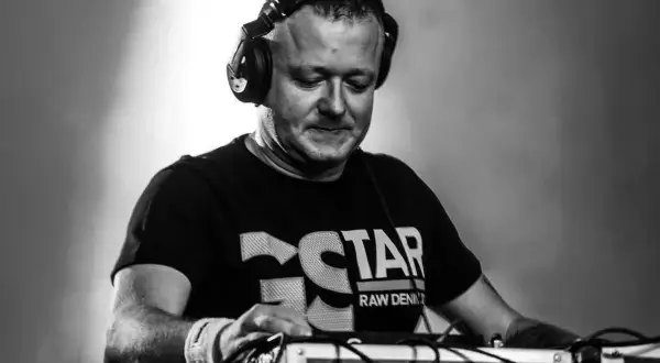 Ile kosztuje DJ Hazel? Cena, stawki i jak rezerwować