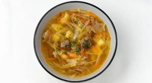 Jak zrobić zupę kapuśniak, aby zachwyciła smakiem i aromatem?