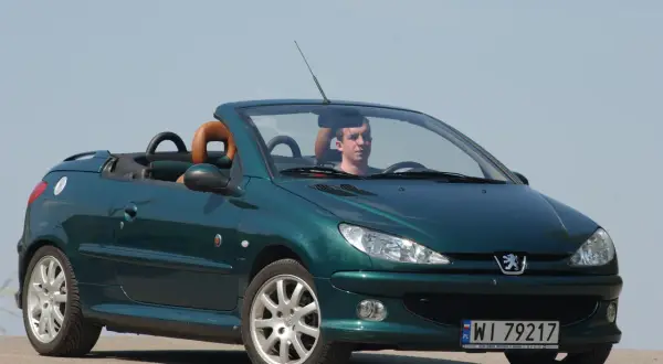 Pojemność baku Peugeot 206: Ile litrów zmieści Twój bak?