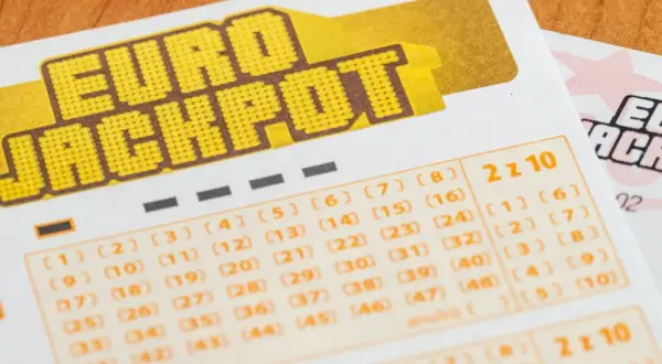 Kupon Eurojackpot z polami do zaznaczania liczb.