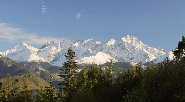 Tatry Słowackie: Kiedy szlaki zamknięte zimą? Sprawdź kluczowe daty!