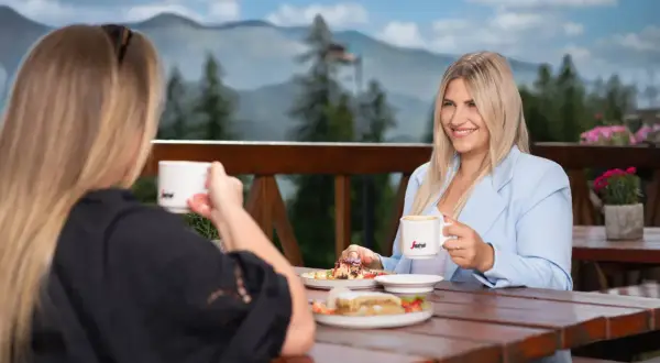 Gdzie zjeść na Gubałówce? Najlepsze restauracje z widokiem na Tatry