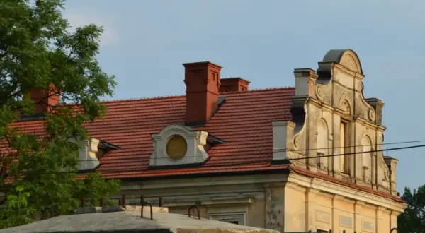 Historia Pałacu w Kryspinowie: od przeszłości do teraźniejszości