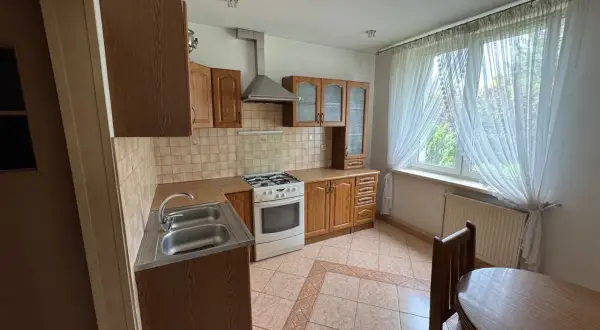 Ile kosztuje mieszkanie w bloku na wsi? Ceny, które zaskoczą