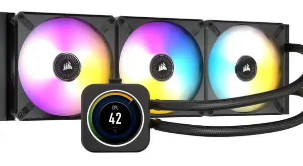 Ein AIO mit Display zeigt drei Lüfter mit RGB-Beleuchtung und eine CPU-Temperatur von 42°C.