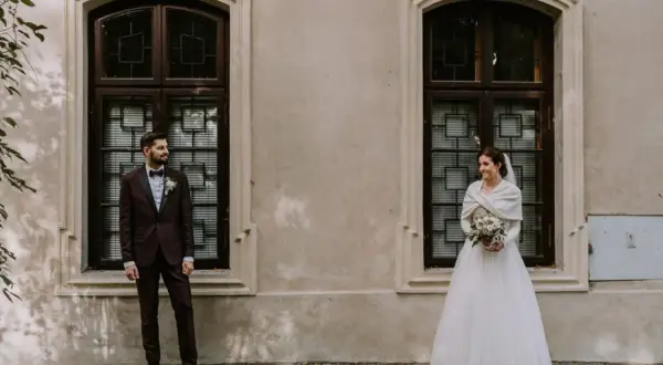 Jak wybrać fotografa ślubnego? Lista pytań, która zapewni spokój!