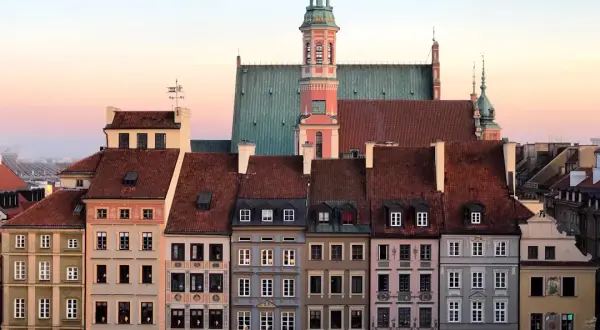 Jak znaleźć tanie noclegi w Polsce i zaoszczędzić na podróży