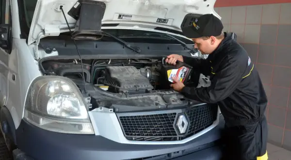 Iveco Daily 3.0 ile oleju do silnika? Sprawdź, aby uniknąć problemów!