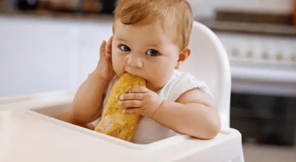 Czy Twoje niemowlę ma uczulenie na gluten? Poznaj objawy!