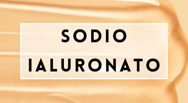 Texture cremosa con bollicine d'aria. Testo: "SODIO IALURONATO". Nonostante la sua popolarità, il sodio ialuronato fa male?
