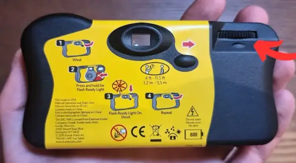 Jak wywołać zdjęcia z aparatu jednorazowego Kodak? Gdzie i za ile?