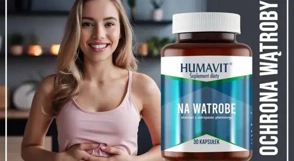 Uśmiechnięta kobieta z dłońmi na brzuchu obok suplementu diety Humavit na wątrobę. Sanohepatic wspiera ochronę wątroby.