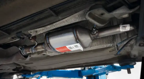 Wycięty DPF objawy: Jak rozpoznać problemy i ich skutki dla silnika
