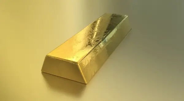 Sztabka złota, jak po dotyku Midasa. 14k co to znaczy? Czyste złoto, błyszczące i cenne.