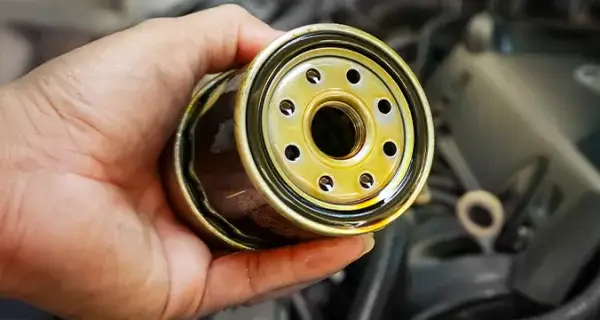Der richtige Motorrad Ölfilter: So verlängern Sie die Motorlebensdauer